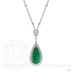 Luxury Pear-shaped White Gold Emerald Necklace, Luxury Pear-shaped Emerald Necklace In White Gold, Formal White Gold Pear-shaped Emerald Necklace, Classic Green Pear-shaped Emerald Necklace, Classic Pear-shaped Green Emerald Necklace, Luxury Green Pear-shaped Emerald Necklace, Emerald Pendant, Emerald Jewelry, Natural Emerald