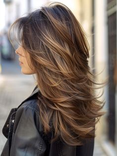 Long Length Haircut With Layers Waves, Medium Layers Haircuts With Bangs, Long Layered Haircuts For Thick Hair Wavy Round Faces, Razored Layers Medium, 90s Long Layers, Layered Cuts For Long Hair, Haircuts For Long Thick Hair, 90s Long Layered Hair, Long Layer Hair