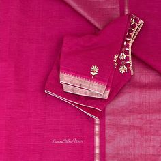 Handwoven Mangalagiri Pure cotton sari comes with 36/42 SIZE Embroidered blouse / Ethnic Wear/ Bollywood Purplish pink saree with 36/42 stitched Embroidered Blouse Saree has Gold Zari Nizam boarders, Zari Pallu. Light weight and beautiful saree Saree : New Blouse : 36/42 size Material : Mangalagiri cotton with Embroidered work on Neck and Hands Blouse is NOT padded, front OPEN Front U neck : 7 inches Back : High neck with Key hole open Hands :10.5 inches Piping around Neck and Hands Saree fall a Set Saree Blouse, Red Cotton Saree, Saree Material, Set Saree, Cotton Sari, Blouse Saree, Open Hands, Embroidered Gifts, Saree Look