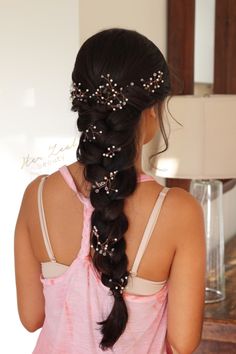 Indian Hairstyles For Long Hair, Hairstyle With Suit, Elegant Buns, Messy Braided Hairstyles, Indian Braids, Hairstyles For Indian Wedding, Intricate Braids, Bridal Hairstyles With Braids, Long Hair Cut Short