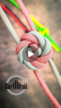 a close up of a knot on a rope