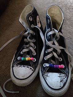 Alt Diy, Sharpie Shoes, Alt Shoes, Grunge Fits, Grunge Quotes, Alt Clothing