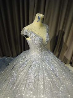 Silver Ballgown, Sparkly Ballgown, Wedding Gown Ballgown, Quincenera Dresses, Quinceñera Dresses, Silver Gown, Dress Silver, Sequin Prom Dresses, Dress Princess