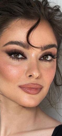 Prom Make Up For Brown Eyes, Fall 2024 Makeup Trends, Formal Makeup For Brown Eyes, Daytime Glam Makeup, Neutral Glam Makeup, Prom Makeup For Brown Eyes, 20 Makeup, Mekap Mata, Smink Inspiration