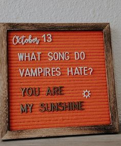 Felt Board quote for kids Halloween jokes Halloween Letter Board Ideas, Halloween Letter Board Quotes, Halloween Letterboard, Joke Of The Week, Halloween Captions