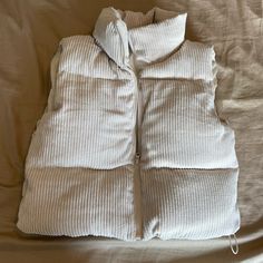 Super Cute Cropped Puff Vest. Cream Color With Tie To Cinch Waist And Hidden Zipper Pocket. Never Worn, Missed The Return Window Trendy White Ribbed Outerwear, Macy Aesthetic, Cute Vests, Cream Puffer Vest, Cropped Puffer Vest, Cream Vest, 60s Women, Puff Vest, Yellow Vest