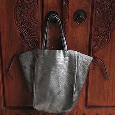 Genuine leather silver tote shopper big bag / everyday purse / handmade bags Everyday Silver Soft Leather Bag, Everyday Silver Shoulder Bag In Soft Leather, Silver Tote Bag With Leather Handles, Silver Bags With Leather Handles For Daily Use, Chic Silver Leather Bucket Bag, Daily Use Silver Bags With Leather Handles, Silver Leather Bucket Bag For Daily Use, Silver Tote Bag For Everyday Use, Silver Textured Leather Tote Shoulder Bag