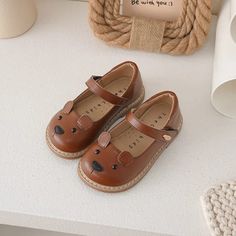 Best Shoes For Women, Zara Kids Shoes, Fall Winter Shoes, Brown Leather Shoes, Best Shoes, Yellow Shoes, Cute Rabbit, Zara Kids, Comfortable Flats