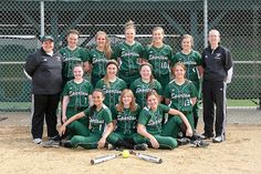 the softball team is posing for a photo