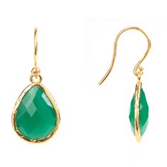 22ct gold plated sterling silver drop earring with french hook.This stunning petite drop earring features multi-faceted green onyx crystals. 22ct gold plated vermeil on sterling silver earring.This item is presented in LÁTELITA signature jewellery box.Clean with a damp cleaning cloth, avoid prelonged contact with perfume, hand cream and soap. Green Onyx Drop Earrings, Elegant Green Onyx Drop Earrings, Elegant Green Onyx Gold Earrings, Necklaces Unique, Ruby Wedding Anniversary, Fine Gold Necklace, Onyx Crystal, Sterling Silver Drop Earrings, Silver Stacking Rings