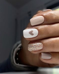 Enhance your style with this elegant floral nail art design. Perfect for adding a touch of sophistication to any look. Let your nails bloom with beauty! Beautiful Nails Ideas, Gel Nails Shimmer, Trending Nails Now, Gel Nails With Nail Art, Gel Nail Manicure Ideas, Cute Gel X Nails, Cute Gel Manicure, Cute Manicure Ideas, Cute Nails Gel