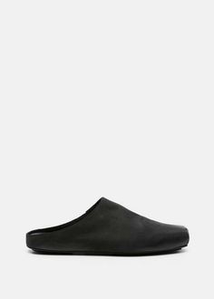 Slides in black.  ballet slipper    100% calf leather  made in italy.    country of origin  italy Black Ballet Slippers, Italy Country, Black Ballet, Dad Day, Ballet Slippers, Footwear Design Women, Summer Accessories, Gift Store, Mules Shoes