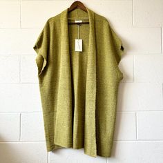 - Universal Thread Green Knit Sleeveless Open Cardigan Sweater Women’s Osfm One Size - Women’s Osfm One Size - Brand New With Tags - Pit To Pit: 28 Inches - Length: 34 Inches - B3148 Oversized Sweater Vest For Spring Layering, Casual One Size Sweater Vest For Fall, Casual Open Front Fall Vest, Cotton Twill Jacket, Lined Jeans, Patchwork Jacket, Twill Jacket, Open Cardigan Sweater, Compression Pants