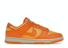 Orange Dunks, Orange Nike Shoes, Dunks Outfit, Orange Shoes, Fresh Shoes, Sneakers Adidas, Hot Sneakers, Swag Shoes, Nike Fashion