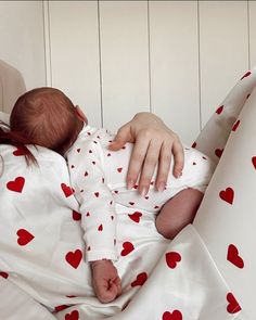 3 Month Old Baby Pictures, 19 Weeks Pregnant, Baby Gril, Baby Announcement Pictures, Mom Dad Baby, 3 Month Old Baby, Weeks Pregnant, Dad Baby