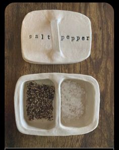 Salt Pepper Ceramic, Salt And Pepper Pinch Pots, Salt And Pepper Ceramic Shakers, Pottery Small Ideas, Salt Jar Ceramic, Salt Pinch Pot, Clay Salt Dish, Salt Dish Ceramic, Textured Pinch Pot