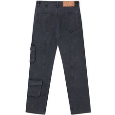 Elevate your style with these original and trendy jeans, designed with a loose fit and slightly tapered legs to flatter your figure. The multi-pocket design features unique zippered and flap pockets, adding a touch of edgy style to your look. The adjustable drawstring waist allows for a comfortable and customized fit, while the back yoke creates a flattering silhouette. Made with 95% cotton and 5% spandex, these jeans are durable, comfortable, and breathable. They feature a slightly tapered leg Urban Chic Outfits, Sweatshirt Jean Jacket, Women Cargo Pants, Trendy Jeans, Edgy Style, Classic Jeans, Women Cargos, Cargo Pants Women, Cargo Pants Men