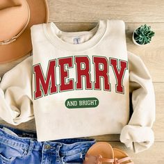 Christmas Crafts Cricut, Funky Diy, Cute Winter Sweaters, Cotton Jewelry, Crafts Cricut, Elegant Clothing, Christmas Sweaters For Women, Christmas Party Gift, Merry Christmas Shirts