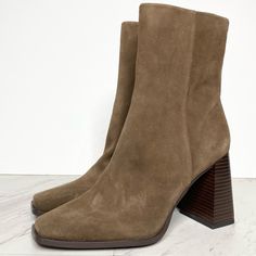 New! Sam Edelman Ivette Brown Suede Square Toe Bootie 8 1/2 M >Never Worn More Than To Try On >Style: Ivette Bootie >Square Toe, Stacked Heel >Side Zipper Closure >Color: Brown, Suede >Size 8.5 Us (Eu Size 39) >Heel Height Is Approx. 3 3/4in Please Remember That Color Can Vary From Different Devices. May Have Sticker Residue On Bottom Sole Or Footbed From Previous Tag Tan Booties, Buckle Ankle Boots, Western Booties, Block Heel Ankle Boots, Leather Socks, Buckled Heels, Leather Block Heels, Sam Edelman Shoes