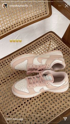 Girly Sneakers, Estilo Rachel Green, Nike Dunk Lows, Light Pink Shoes, Dunk Lows, Pink Nike Shoes, Girl Lifestyle, Lifestyle Art, Pink Nike