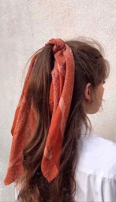 Hair Bandana Ponytail, Aesthetic Head Scarf, Hairstyles With A Hair Scarf, Ponytail With Headscarf, Hairstyle With Scrunchie Scarf, Head Scarf Styles Ponytail, How To Put A Hair Scarf In, Hairstyles When Wearing A Dress, Scarf On Head Outfit Summer