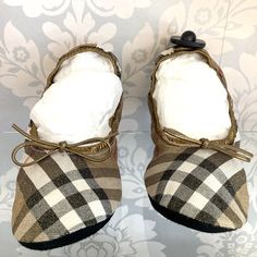 Burberry Tartan Plaid Print Check House Slippers Size L Stylish Plaid House Slippers By Burberry Classic Burberry Brown & Gold Tartan Plaid Print Check Upper Simple Slip On House Shoe/Slipper Comfortable & Lightweight Made In Italy Burberry Duster Included Excellent Condition ~ Retail $475 All Security Tags Applied By Affluent Finds Will Be Removed Prior To Shipping. Burberry Plaid Print, Burberry Tartan, House Shoes Slippers, Burberry Classic, Classic Brown, Burberry Shoes, House Shoes, House Slippers, Plaid Print