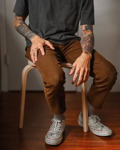 Hipster Man Style, Grown Up Skater Style Men, Hipster Summer Outfits Men, Ginger Men Fashion, Corderoy Outfits Aesthetic Men, Barista Outfit Men, Men’s Outfits Grunge, Men’s Thrifted Fashion, Casual Masc Outfits