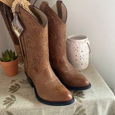 Reposhing This Item I Purchased From @Trixie2761. The Fit Is Loose. I Am Usually A 6.5-7 But This Is More 7-7.5 Fit. Ready To Ship. Questions? Leave A Comment Below! Casual Round Toe Boots For Western-themed Events, Casual Closed Toe Boots For Western-themed Events, Casual Mid-calf Boots With Round Toe For Western-themed Events, Casual Mid-calf Boots With Round Toe For Western Events, Old West Cowboy, Old West Boots, Black Leather Cowboy Boots, Leather Cowgirl Boots, Brown Cowboy Boots