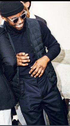 Black Man Outfits Street Style Winter, Luxury Selvedge Denim Jacket For Winter, Michael B Jordan Winter Style, Navy Suit Tie, Mens Fur Coat Street Style, Men’s Black Denim Outfit, Drake London, Men's Street Style Photography, Gq Mens Style