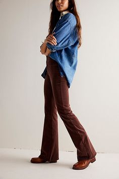 Flare Corduroy Pants For Fall, Fall Flare Corduroy Pants, Fall Corduroy Flare Pants, Brown Jeans Outfit, Corduroy Pants Outfit, Brown Flares, French Roast, Suede Pants, All Jeans