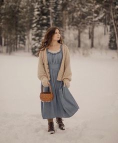 Cottagecore Aesthetic Outfits Summer, Cottagecore Outfit Winter, Winter Cottagecore Outfit, Gothic Cottagecore Aesthetic, Cottagecore Winter Outfits, Cottagecore Aesthetic Outfits, Aesthetic Outfits Summer, Gothic Cottagecore, Winter Cottagecore