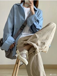 Vingate Outfits, K Fashion Women, Low Key Outfits, Japan Style Outfits Casual, Cool Tone Outfits, Japanese Aesthetic Outfits, Female Gaze Outfits, Loose Fit Outfits, K Fashion Casual