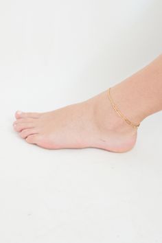 Glam up your style with this fabulous dual chain anklet! This boho wonder creates a sparkle with its 14K gold-filled chains. Ready to shake up any outfit with a unique, stylish twist! Delicate Chain Yellow Gold Anklet, Yellow Gold Delicate Chain Anklet, Delicate Gold Anklet With Adjustable Chain, Dainty Gold Chain Anklet, Dainty Gold Anklet With Delicate Chain, Elegant Gold Anklets In 14k Gold Filled, Elegant 14k Gold-filled Gold Anklets, Adjustable Gold Chain Dainty Anklet, Adjustable Dainty Gold Chain Anklet