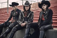 Cowboy Halloween Costume, Goth Cowboy, Goth Look, Cowgirl Aesthetic, Cowboy Outfits, Punk Outfits, Cowboy Style, Gothic Outfits