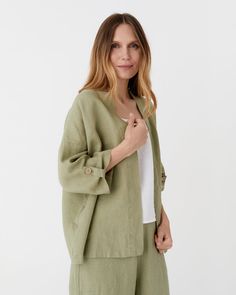 Linen kimono jacket BANOS in Sage | MagicLinen