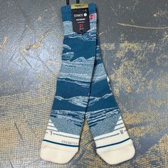 Selling A Pair Of Stance Adventure Freshtek With Infiknit Combed Cotton Crew Height Hiking Stocks In The Jimmy Chin Designed Everest Style In Blue And Cream. Mid Cushion. Boot Protection/ Wool Blend Adult Large (9-12) Msrp $30 Click Add To Bundlebelow To Receive An Offer! Combine Items And Save On Shipping! Casual Blue Socks For Outdoor, Casual Blue Outdoor Socks, Breathable Blue Cotton Socks, Blue Casual Knitted Socks, Cozy Knitted Blue Socks, Comfortable Blue Socks For Winter, Comfortable Blue Winter Socks, Casual Fitted Socks For Outdoor, Sporty Blue Socks For Winter