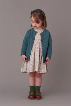 Vintage Kids Clothes, Stylish Kids Outfits, Newborn Girl Outfits, Girlie Style, Kids Style, Stylish Kids, Kids Fashion Girl