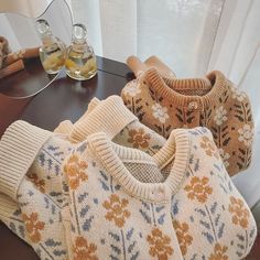 Knitted Long Sleeve Patterned Sweater, Cozy Long Sleeve Patterned Sweater, Patterned Knitted Long Sleeve Sweater, Patterned Long Sleeve Knitted Sweater, Cozy Patterned Long Sleeve Sweater, Casual Knit Sweater With Floral Print, Warm Long Sleeve Sweater For Spring, Cozy Long Sleeve Sweater With Floral Print, Spring Long Sleeve Warm Sweater