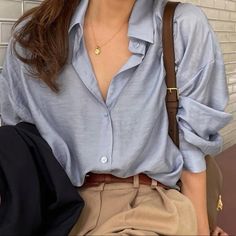 Beautiful Basic Chic Minimalist Shirt Gentle Light Fabric For Work Or Casual Wear Work Outfits Frauen, Drop Shoulder Shirt, Business Casual Outfits For Work, Outfit Jeans, Mode Inspo, Work Outfits Women, Office Casual, Professional Outfits, Business Casual Outfits