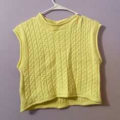 Nwt Sleeveless Sweater From Buckle Size M Yellow Sleeveless Top For Fall, Casual Sleeveless Crop Top For Fall, Yellow Sleeveless Sweater Vest For Spring, Yellow Sleeveless Vest For Fall, Sleeveless Yellow Sweater Vest For Fall, Casual Yellow Vest For Spring, Casual Yellow Tank Vest, Casual Yellow Sleeveless Crop Top, Yellow Sleeveless Casual Crop Top