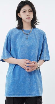 This Washout Oversized T-shirt is the perfect addition to your casual wardrobe. Crafted from a basic material, this simple top pairs perfectly with jeans, skirts, or shorts. Wear it on days when you want to feel comfortable and stylish.
Gender: WomenMaterial: CottonClothing Length: RegularSleeve Length: Short Sleeve Style: Drop ShoulderCollar: Round Neck Casual Washed Blue T-shirt, Summer Everyday Washed Blue T-shirt, Casual Soft-washed Boxy Fit T-shirt, Casual Washed Boxy Fit Tops, Casual Boxy Fit Soft-washed T-shirt, Trendy Washed Blue Top For Streetwear, Casual Boxy Fit Top, Casual Washed Blue Relaxed Fit T-shirt, Trendy Washed Blue T-shirt For Summer