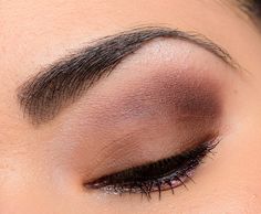 Here's a look featuring Urban Decay's newest Naked palette! Eyeliner Styles For Big Eyes, Urban Decay Ultimate Basics, Lol Makeup, Easy Makeup Ideas, Eyeliner Styles, Makeup For Teens, Urban Decay Makeup, Eye Makeup Tips