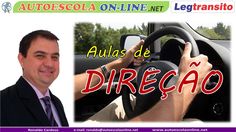 a man in a business suit driving a car with the caption autoescola online net