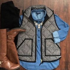 Herringbone Vest. Never Worn! Super Trendy. Herringbone Vest, Vest Outfit, Chambray Dress, Vest Outfits, Winter Mode, Mode Inspiration, Puffer Vest, Fall Winter Outfits, Outfits Casuales