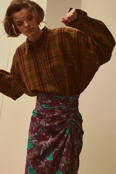 Isabel Marant pre-fall 2018 - withoutstereotypes Clashing Outfits, Pattern Clashing, Fashion Show Runway, Fashion Life, Personal Taste, Hottest Fashion Trends, Mode Inspo