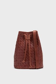 Sienna Adele Bucket Bag | Bembien 2024 Wishlist, Bottom Design, Cocktail Attire, Girls Night Out, Lifestyle Brand, Jewelry Bags, Adele, Fall Trends, Leather Material