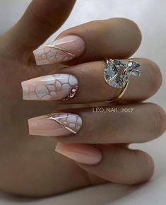 Sassy Nails, Pretty Nail Art Designs, Rose Nails, White Nail, Luxury Nails, Classy Nails, Fancy Nails