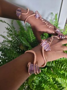 Amethyst Hand-adornment - Etsy Crystal Jewelry Diy, Afrocentric Jewelry, Earthy Outfits, Spring Jewelry