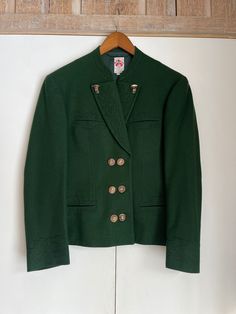 Vintage dark green wool jacket from Austria. Woman's size 38. Lined. Hand carved antler buttons.  Please message me if you want exact measurements as all sales are final. Carved Antler, Antler Buttons, Harbor Springs, Innsbruck, Green Wool, Salzburg, Wool Blazer, Wool Jacket, Austria