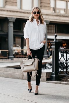 Fashion Jackson French Connection White Collared Shirt Black Skinny Jeans Celine Mini Belt Bag Dior Black Slingbacks Celine Aviator Sunglasses 2 Casual Jeans Outfit Summer, Celine Belt, Celine Belt Bag, Oversized White Shirt, Jeans Outfit Summer, Pullover Mode, Bag Outfit, Casual Chique